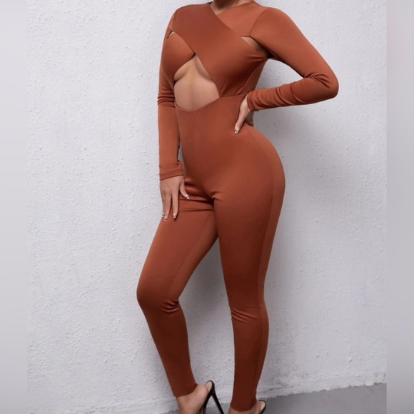 Cut Out Wrap Cross Unitard Jumpsuit - Picture 3 of 3